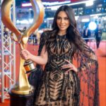 Elham Ali Instagram - ‎اعمل بهدوء ، ودع النجاح يصنع الضجيج 🏆 ‎فرحانة بتكريمي في مهرجان #ضيافه #diafa ‎بدورته السابعه، شكراً لكل العائلة الداعمة لي، واتمنى القادم يكون اجمل واجمل يارب العالمين❤️🥹 ‎ومبروك لكل المكرمين في المهرجان ‎شكراً اهلي في الامارات على هذا التقدير ‎وربي يجمعنا دائماً على خير ❤️ Designer @tedkhoury Styled by @ziadalsaleh Jewelry @alfardanjewellery.dxb Makeup & hair @pascalezouein Photographer @mohannad_am Special thanks to.. @diafaofficial @mbctalent @abdulrahmanamjad #الهام_علي