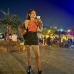 Elif Doğan Instagram - bazen süper kahramanlar buluşur ve partiler ⚡️💃🏻💥
