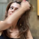 Elif Doğan Instagram - Saatlerce anlattığım her hikayemin böyle başlaması…