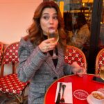 Elif Doğan Instagram - 🍷