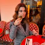 Elif Doğan Instagram - 🍷