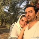 Elika Abdolrazzaghi Instagram - بعضی عکسامونو یه جور خاصی دوست دارم عزیز دلم،مهربون ترین مرد خاورمیانه ،نازنینم ،رفیق تا ابد،همسر همراه و بامرام ،دوستت دارم در هر شرایطی عکس اول رو چند سال پیش رفته بودیم قلعه گنج و فقط من میدونم که تو خوش سفرترینی عکس دوم هم بعد از نمایش مده آی سن مدار چند سال پیش خسته بودیم ولی تو خوش روحیه ترین بودی و مدام انرژی میدادی برای کسانی که معتقدن من پر انرژی هستم باید بگم که منبع انرژی من کسی نیست جز امین زندگااااانیییییی تولدت مبارک عزیز دلم