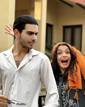 Elika Abdolrazzaghi Instagram - خیلی وقت بود که از ته دلم نخندیده بودم ،امان از دست تو‌ داتییییس
پی نوشت:کجا بودی شلیل مرده🤣🤣🤣🤣