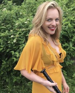 Elisabeth Moss Instagram - 💛😛💛 @loveandsqualorpictures @appletvplus #shininggirls