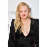 Elisabeth Moss Instagram - Thank you for having me @gothamawards and for the nomination for @hersmellmovie and thank you @beaniefeldstein for making me less nervous, you are a real gem of a gal ❤️ styling @karlawelchstylist stylist assistant @tommy_buckett 😉dress @dundasworld and my main boys of course Hair @tommy_buckett Makeup @danielmartin #hersmell #gothamawards