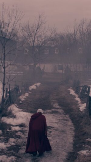 Elisabeth Moss Instagram - Change never comes easy... @hulu #handmaidstale