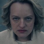 Elisabeth Moss Instagram - Guess who’s back…😈 9•14•22 Season 5. First 2 episodes. Directed by yours truly. Cinematography 🎥@nicdaleydp #handmaidstale