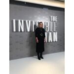 Elisabeth Moss Instagram - London, you will always have a special place in my heart. Thank you @glamouruk for the advance screening of @theinvisiblemanmovie!!! 🖤 2•28•2020 #theinvisibleman