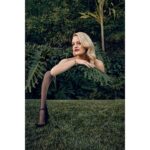 Elisabeth Moss Instagram - Comin’ for ya 😉 @ojacksoncohen Magazine: @harpersbazaarus Photographer: @yuliagorbachenko Fashion Editor: @menamorado Entertainment Director: @angcutt Hair: @marandahair Makeup: @rachelgoodwinmakeup Nails: @nailsbyemikudo @theinvisiblemanmovie #theinvisibleman