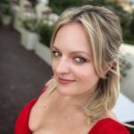 Elisabeth Moss Instagram - 😘 @mrselfportrait @chloehartstein @kayleenmcadams @cervandohair @joannavargas @joannavargasnyc @handmaidsonhulu #thehandmaidstale