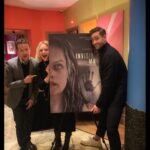 Elisabeth Moss Instagram - No @ojacksoncohen you cannot have another poster of me in your home... it’s just getting weird... 🤦🏼‍♀️ @theinvisiblemanmovie @glamouruk #leighwannell #theinvisibleman 🖤