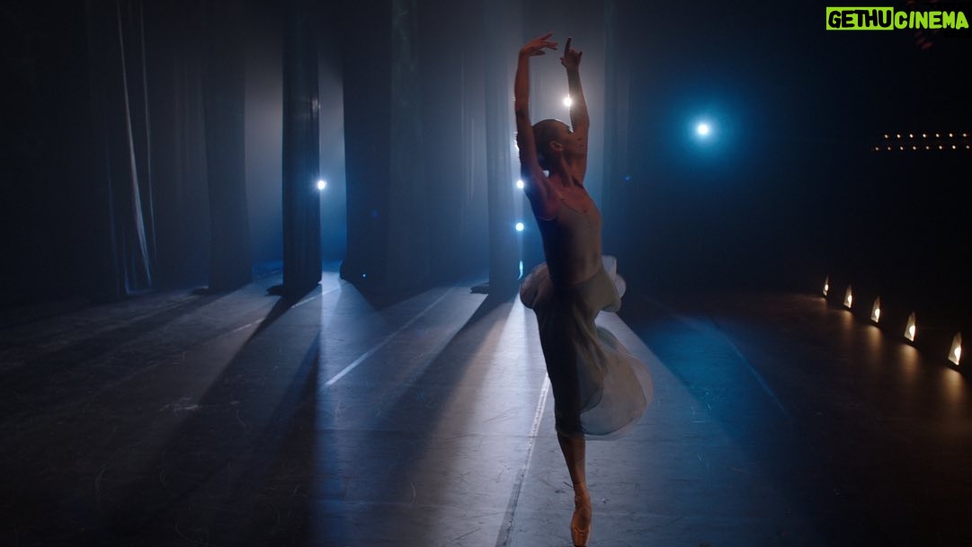 Elisabeth Moss Instagram - I had the great privilege and dream come true experience of collaborating with one of the most brilliant artists working today the choreographer @justin_peck on episode 2 this season… when I read that there was going to be a ballet in the script, he was the first and only person I thought of and I still can’t believe my luck that he said yes. He brought on board the stunning and gifted ballerina @devon.teusch who not only is a brilliant dancer but a brilliant actor as well and brought those skills to the performance. Everyone on set said it was their favorite day of filming they had ever had because we all just got to watch this beautiful performance all day. It was like a dream. Thank you so much to the both of you for bringing your artistry to the show and elevating everyone around you. And a special shout out to @jeanettedel who works with Justin, and was instrumental in helping to create this piece and bring it to the screen, @lk_costumes_ for this dream costume, and our prolific art dept led by our production designer @eliwilli2 and to @adrianacorne who took the reins on the creation of this spectacular set. And last but always first in my heart @nicdaleydp our cinematographer and @tomomenon our gaffer, and our camera operators @dinolaurenza and @brett_hurd 💙💙💙 @handmaidsonhulu #thehandmaidstale