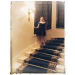 Elisabeth Moss Instagram - J’adore @dior 🖤❤️🖤#theinvisibleman