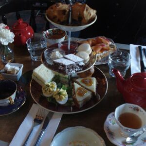 Elita Harkov Instagram - what’s your favourite type of tea? 🎼🫖🐾