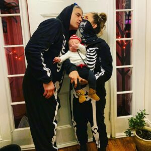 Eliza Dushku Instagram - Best things that ever happened to me..! These annoying little sayings are all damn TRUE rn 😆💀🏴‍☠️🎃 #Happy1stHalloween #Bourne~Bourne! #shivermetimbers 🖤 @peter.palandjian