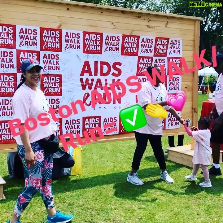 Eliza Dushku Instagram - βTeam work makes the Dream work!β β¨ππ #AIDSwalkBoston @aidswalkboston πβ
#Boston #fam
