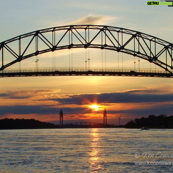 Eliza Dushku - 23.6K Likes - β₯οΈ *last image is the Bourne Bridge :)