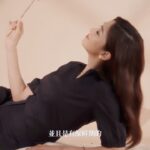 Eliza Sam Instagram - Happy Mother’s Day to all♥️🌸🌷🌼🌺🪻🌻🌹 Heres a super floral interview u did recently 🫶🏼 Motherhood is such an interesting journey. Every stage of motherhood I am discovering and evolving into a new version of myself. May all the mommies out there, and grandmas, sisters, aunties have a blessed day🫶🏼♥️ Magazine @a_day_mag Makeup @zoefan Hair @singsing113 Lashes @suavislash Nails @eightyeighthk