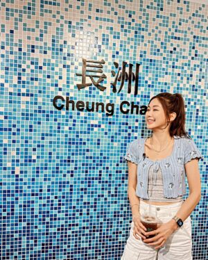 Eliza Sam Instagram - Posting this before it rains, because Cheung Chau is definitely good weather vibes😝🩵💚💙