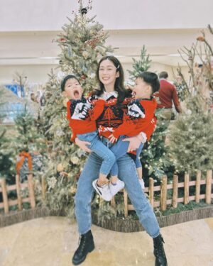 Eliza Sam Instagram - Hope everyone had Happy Christmas! See ya next year Santa♥️☃️