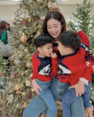Eliza Sam Instagram - Hope everyone had Happy Christmas! See ya next year Santa♥️☃️