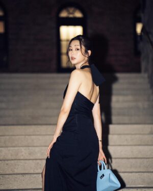Eliza Sam Instagram - An #ootd from last week… but I still like it tho so🖤
📸 @jeffphancy