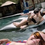 Eliza Taylor Instagram - I am SO lucky to have the opportunity to work with Luxury Escapes and The Laylow Hotel in Waikiki!!!! It’s been an absolute blast being here with my bestie!! More content to come 🙌🏝️😻 #gifted #ad