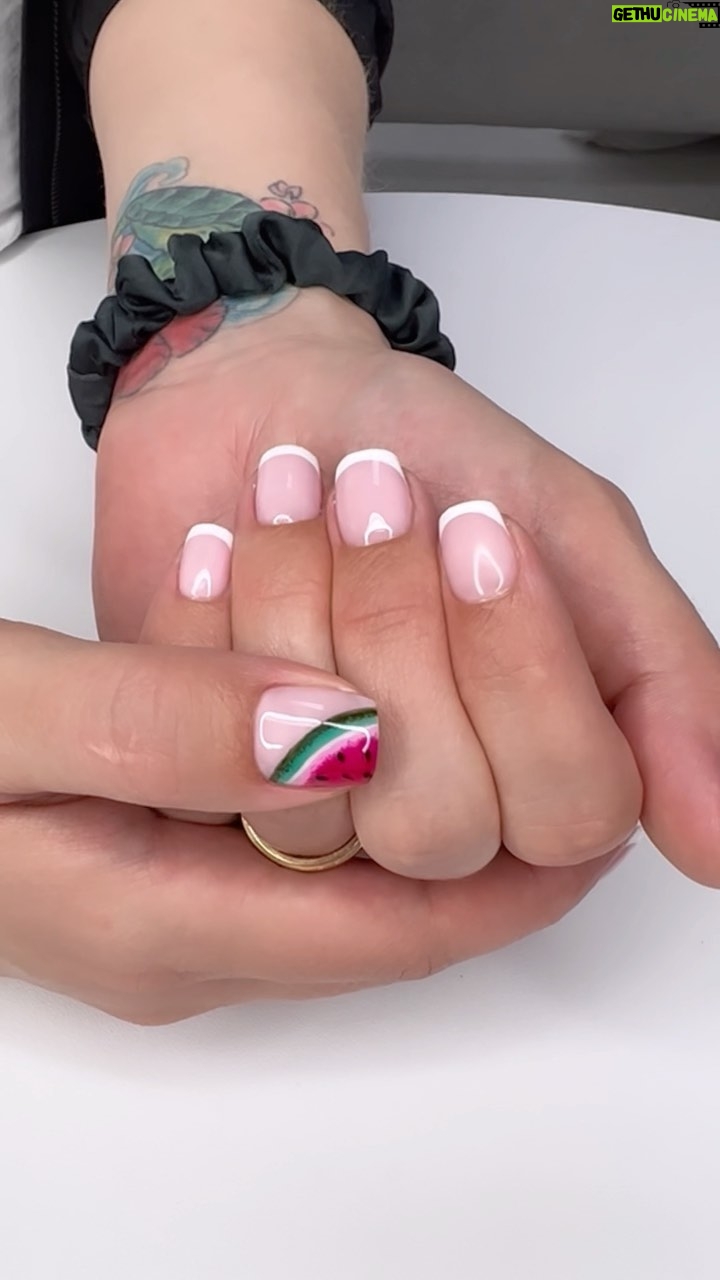 Eliza Taylor Instagram - February nails 🍉💦 and @thenailbarofficial appreciation post!!!! These ladies are the best in the biz and welcome me like family every time I walk through the door!💕