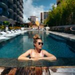 Eliza Taylor Instagram - In my head I’m still here… 🏝️🌺 #mommymoon