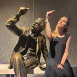 Eliza Taylor Instagram - A great day with my mate Al pondering the theory of relativity