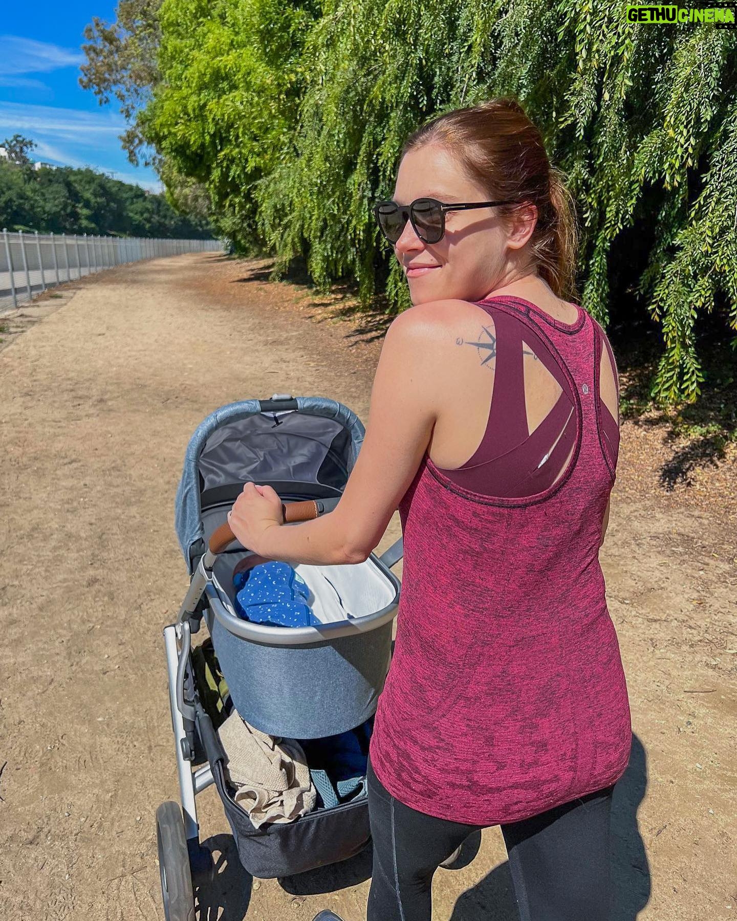Eliza Taylor - 358.5K Likes - They see me rollin’… 🍼✌️