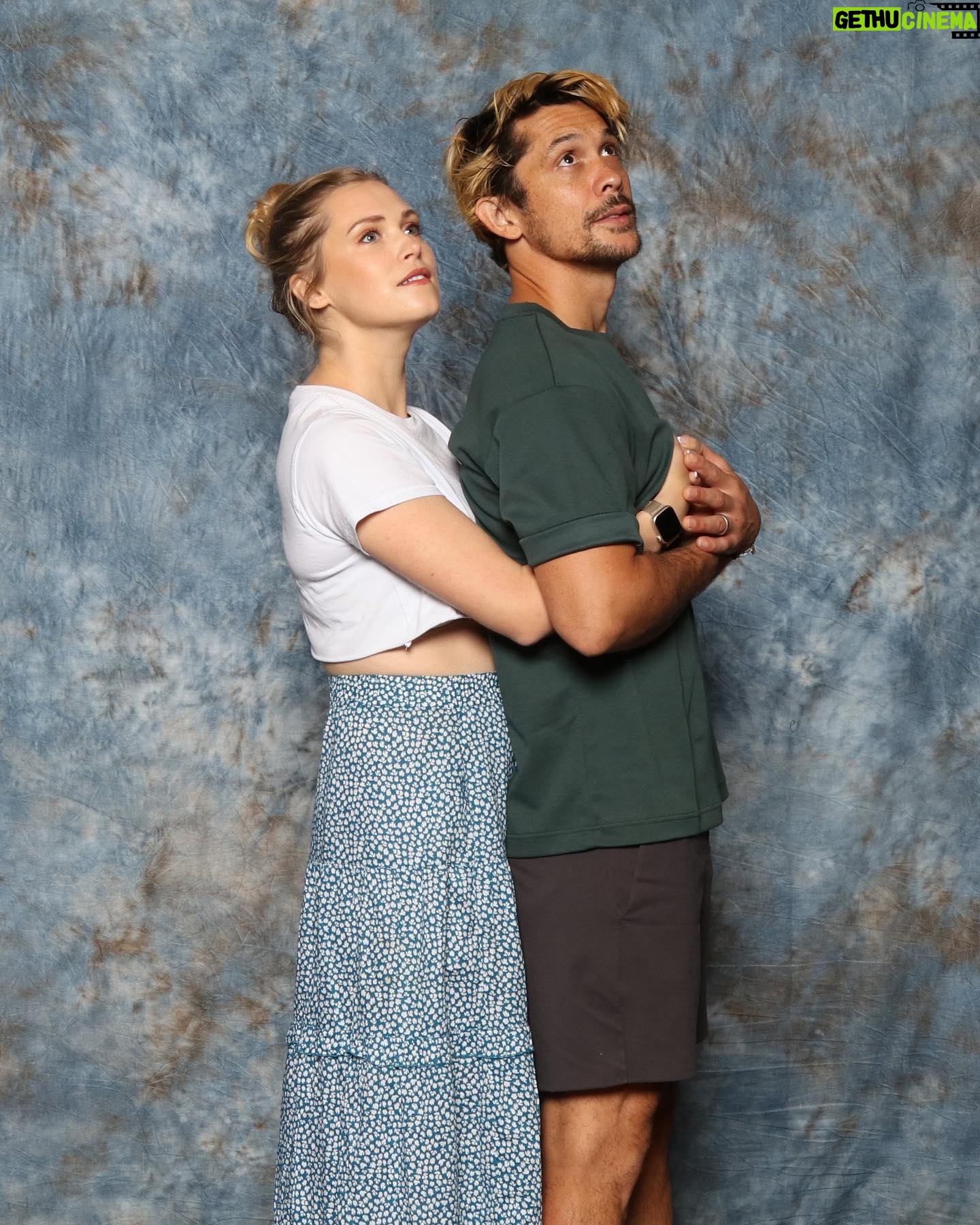 Eliza Taylor - 522K Likes - We came, we saw, we prom-posed. Thank you for having us Dragon Con and thank you to everyone who came to say hello! We had a BLAST 🐉🎉💜