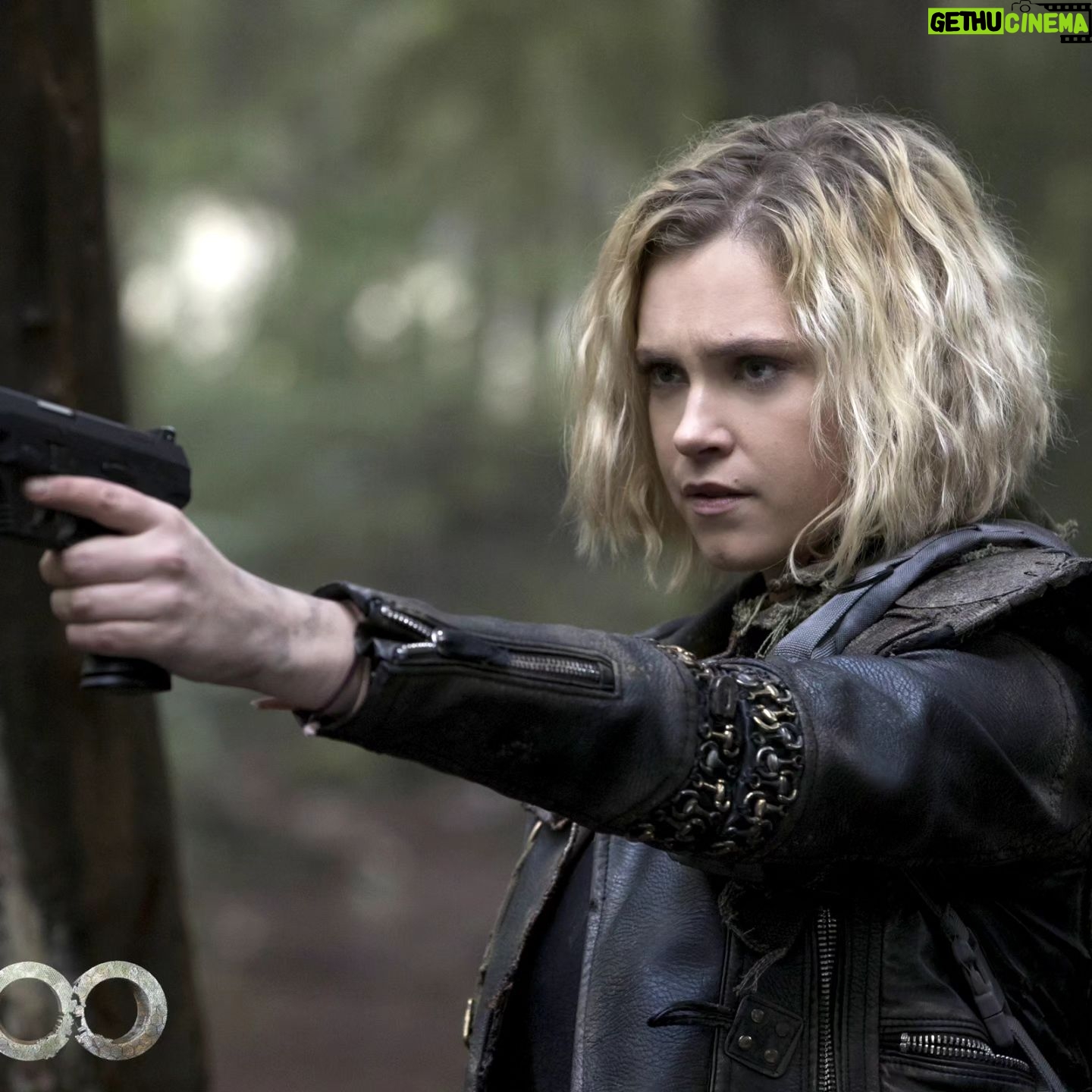 Eliza Taylor Instagram - The amazing Eliza Taylor from The 100 will be signing September 4th!!!! @elizajaneface Check link for details - https://ow.ly/SkcU50PCSWk #The100 #BellamyBlake #ClarkeGriffin #Echo #Emori #BobMorley #ElizaTaylor #TasyaTeles #LuisadOliveira