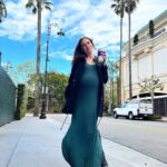 Eliza Taylor Instagram - Once upon a time in LA with the wind in my hair and a bun in the oven! 🌴💕