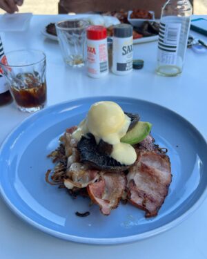 Eliza Taylor Instagram - Breakky with the best 😍