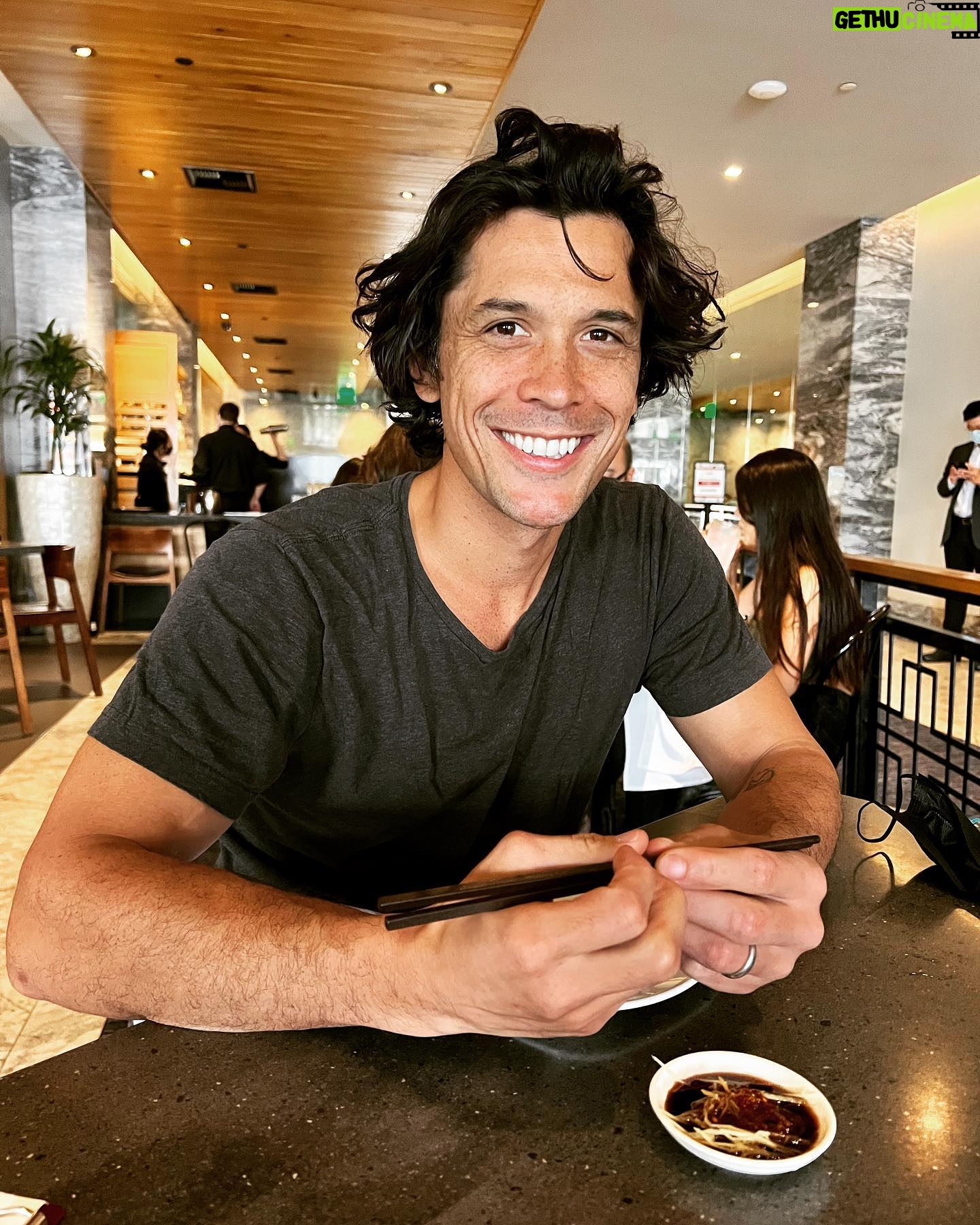 Eliza Taylor - 304.8K Likes - Dadda’s Day Brunch with the best of the best. Happy first Father’s Day @wildpip_morley 🥹 You are such an incredible father to our Henry-boy. We love you so much!!! 💗💫