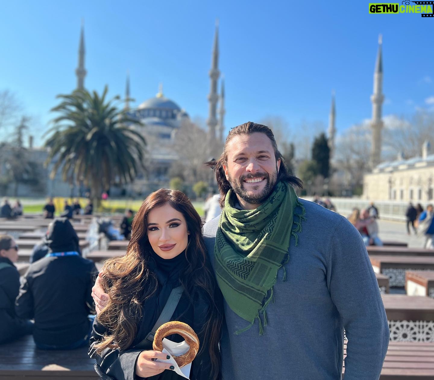 Elizabeth Chihaia Instagram - All we have to decide… is what to do with the time given to us. ✈️ 🕌 🇹🇷 #i̇stanbul #travelinspiration
