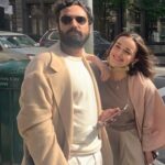 Elizabeth Henstridge Instagram - Neeeeew episode of The Watch Along: Suspicion Edition is UP. On Apple Podcasts, YouTube & Spotify 🥳 w the one and only @kunalkarmanayyar 🤩 where we watch Episode 7 of Suspicion ⚡️ Links in bio! Xxxx @appletvplus @appletv @apple #suspicion @youtube