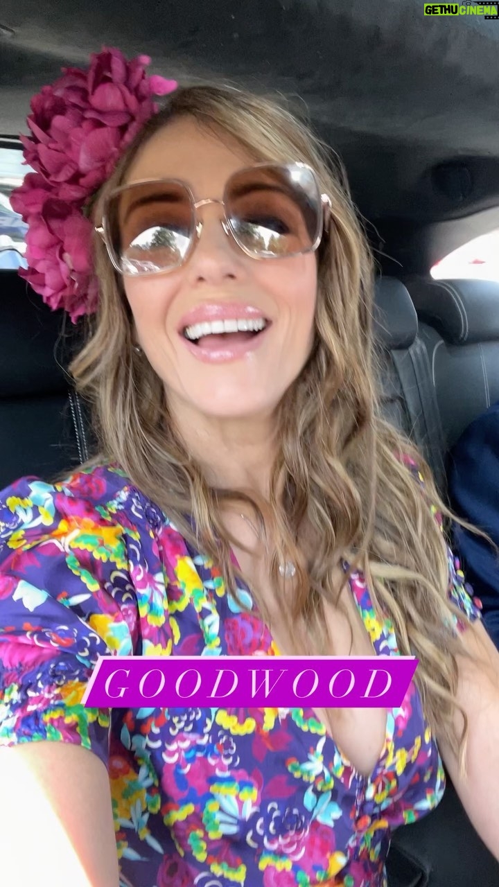 Elizabeth Hurley Instagram - Glorious Goodwood @goodwood_races ❤️❤️❤️