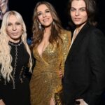 Elizabeth Hurley Instagram - Thank you to @eltonjohn @davidfurnish for a magnificent @ejaf fundraiser on Oscar night 💗💗💗