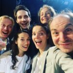 Elizaveta Boyarskaya Instagram - Ну мы вот и закрыли театральный сезон. Вопреки всем обстоятельствам. И работали и выпустили премьеру и даже ездили на гастроли. В этом сезоне понадобилось много мужества и нам и зрителю. Пусть все будет хорошо , пусть все будут здоровы! До встречи в сентябре, в Малом Драматическом Театре. #конецсезона #мдт #закрытиесезонаалханай2020