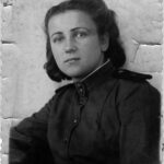Elizaveta Boyarskaya Instagram – 1 фото : Николай Боярский, фотография сделана 9 мая 1945 года в Кёнигсберге. 2 фото: Лидия Штыкан, Ленинградский фронт. 3 фото: Павел Боярский, закончил войну в Берлине. 4 фото: Екатерина Боярская, закончила войну в Берлине. Фронтовики, Блокадники, Артисты Концертных бригад – вся семья. Любим! Помним! 9 мая – особый день для всех, для каждой семьи. День скорби , радости и памяти.  Важно помнить, рассказывать, бережно передавать эту любовь и уважение нашим детям.  Пока помним, можно робко надеятся, что это беда, это горе не повториться. С праздником Великой Победы! Вечная память всем кто прошёл через жернова войны и не дожил до победы, благодарность и поклон всем ветеранам , тем кто сегодня с нами, здоровья и радости! Мира и покоя! С Праздником! #9мая #деньпобеды