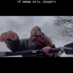 Elizaveta Gyrdymova Instagram - В последние два года появилось много новых историй о сильных, смелых, умных женщинах, противопоставляющих себя войне и смерти. Знаю, что их много не только в этом клипе, но и среди моих слушательниц. Не все истории получают широкую публичную огласку, но каждая из них точно делает мир лучше. Мы сильны, мы можем свирепо защищать свою семью, бесстрашно бороться за свою страну и поддерживать друг друга как сестры - вот что я узнала о женщинах за последние годы. Я счастлива быть одной из вас, я счастлива быть «как все остальные девчонки», потому что остальные девчонки - просто супер. С 8 марта, люблю, поддерживаю вас и равняюсь на вас. P.s. Пока монтировали клип, вспомнила ещё стольких женщин, которых можно было бы позвать… напишите в коментах, каких крутышек не хватает на видео? Перекличка кумирш!