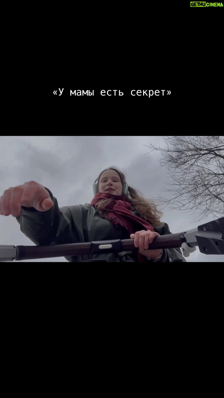 Elizaveta Gyrdymova - 143.8K Likes - В последние два года появилось много новых историй о сильных, смелых, умных женщинах, противопоставляющих себя войне и смерти. Знаю, что их много не только в этом клипе, но и среди моих слушательниц. Не все истории получают широкую публичную огласку, но каждая из них точно делает мир лучше.
Мы сильны, мы можем свирепо защищать свою семью, бесстрашно бороться за свою страну и поддерживать друг друга как сестры - вот что я узнала о женщинах за последние годы. Я счастлива быть одной из вас, я счастлива быть «как все остальные девчонки», потому что остальные девчонки - просто супер. С 8 марта, люблю, поддерживаю вас и равняюсь на вас.
P.s. Пока монтировали клип, вспомнила ещё стольких женщин, которых можно было бы позвать… напишите в коментах, каких крутышек не хватает на видео? Перекличка кумирш!