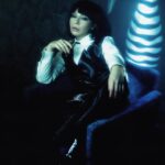 Elizaveta Ivantsiv Instagram - Все же потрясающе, что я: - Во-первых, артист. И могу примерять разные образы чуть чаще, чем другие люди. - А во-вторых, что внутреннее девочкино желание наряжаться по поводу и без как будто оправдано профессией. Накануне такого дня — особенно. Все это на фото — дело рук совершенно уникальной команды: creative dir photography by @saharnaya production @dubrovsakaya_s styled by @katrin_white style assistant @ariiiishhhhaa mua @romanovamakeup hair @abramovich_hd product design sonjfgtc, @oschuschay lighting @_valentin_user digital assistance @eoje.ma sp @svetlnc location @lastway.quest