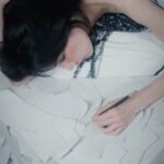 Ella Chen Jia Hua Instagram - ​願我們都能望向自己的夢想 Ella 陳嘉樺【願望清單】 ​ ​ 12.11 (Mon.) 📻 Hit Fm 電台首播 12.15 (Fri.) 🎵 數位上線 ​ #Ella陳嘉樺願望清單