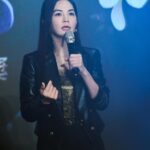 Ella Chen Jia Hua Instagram - 感謝Hit Fm的邀請 恭喜2024 hito流行音樂獎的所有入圍者 5.25頒獎典禮，來點特別的💙🌶️😏 #每週三晚9點限定版EllaRadioShow #首期嘉賓魏如萱Waa #下一期是誰 #BADHABITS @ralphlauren #RalphLauren #RLCollection