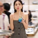 Ella Chen Jia Hua Instagram - Party Time！今天要率性也要帥氣😎 #Gucci @gucci #Gucci台北101旗艦店開幕 #Gucci台北101旗艦店 #GucciHorsebitChain #GUCCI2023秋冬女裝系列