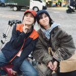 Ella Chen Jia Hua Instagram – ⠀⠀⠀⠀⠀⠀⠀⠀⠀⠀⠀⠀
大家喜歡南方的月亮的MV嗎
這次拍攝真的很感謝
大發陳意涵 @chenyihan1112 的參與
她二話不說一口答應
讓我和導演可以在我們的願望清單打勾
可以跟大發那麼優秀的演員一起演出
近距離的欣賞她收放自如的表演
真的是搖滾區中的搖滾區

這個故事我也有小小參與發想
感謝導演團隊在短時間內
將我們的想像轉化成美麗的畫面
非常幸運可以跟殷振豪導演合作
真心覺得想做好一件事
全宇宙都會幫助你
感謝殷振豪導演 
你們就是我的小宇宙

希望這首歌和mv 
可以在年關將至的時節
給予所有為生活和夢想努力的
每個你們一些溫暖和力量
過年的時候 
只要一家人能好好的在一起 
就是最好的時光
充飽電 然後再出發 
預祝大家新年快樂

#南方的月亮 #往北的那條路上 #Ella陳嘉樺二專 
#回家 #團圓 #過年 #春節