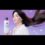 Ella Chen Jia Hua Instagram – ～勁編
滿芬的新廣告來了！
極致修護受損髮絲~時時刻刻散發迷人髮香～

@elastine_tw 
#Elastine伊絲婷 #新品上市
#香水系列洗髮精全新升級
#是香水也是洗髮精 #滿氛女孩專屬